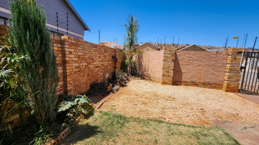 3 Bedroom Property for Sale in Wilkoppies North West